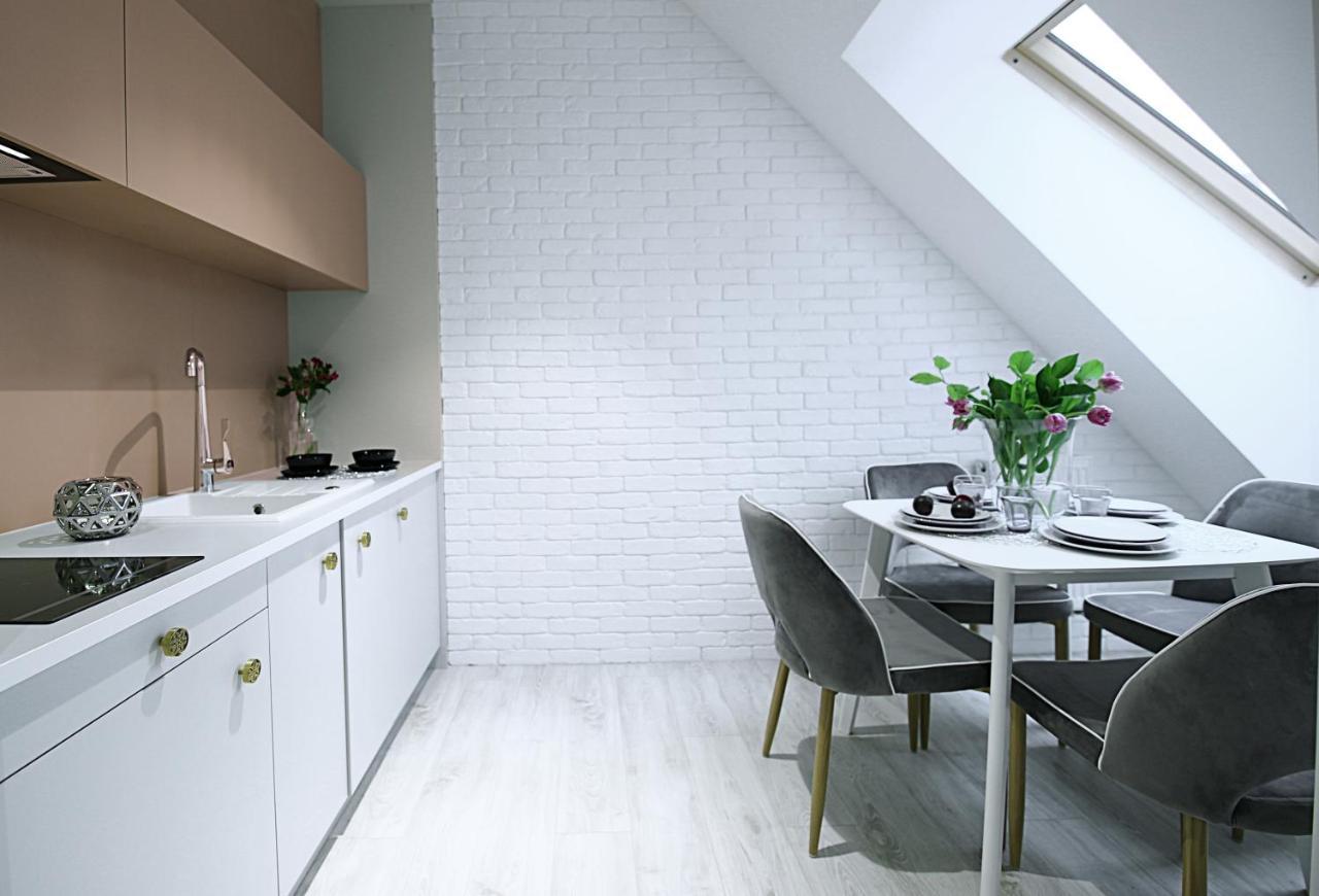 Absyntapart - Bulwar Staromiejski Wroclaw Ngoại thất bức ảnh